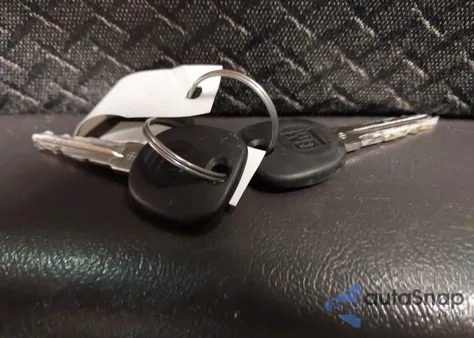 2004 Chevrolet Avalanche 1500 z USA, uszkodzony, nr VIN 3GNEK12T94G187759